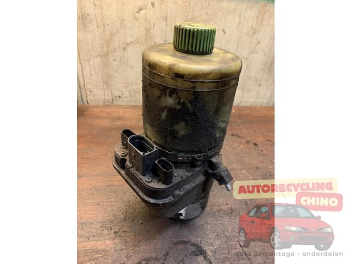 Usagé Pompe de direction Seat Ibiza III (6L1) 1.2 12V Prix € 60,00 Règlement à la marge proposé par Autorecycling Chino B.V.