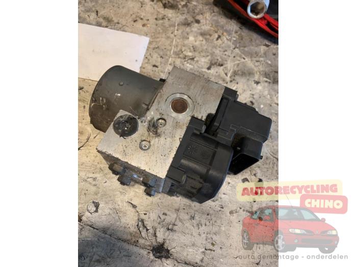 Usagé Bloc ABS Alfa Romeo 156 (932) 1.8 Twin Spark 16V Prix € 65,00 Règlement à la marge proposé par Autorecycling Chino B.V.