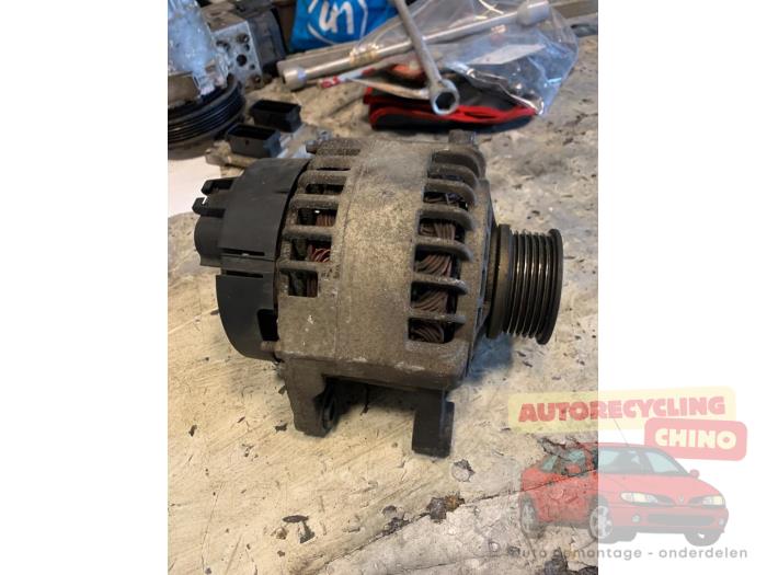 Begagnade Dynamo Alfa Romeo 156 (932) 1.8 Twin Spark 16V Pris € 40,00 Marginaltabell erbjuds av Autorecycling Chino B.V.