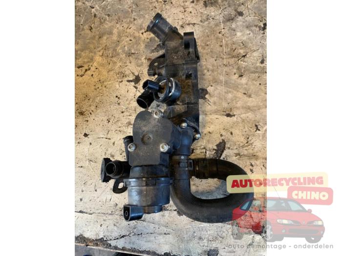 Begagnade Termostathus Renault Megane III Grandtour (KZ) 1.2 16V TCE 115 Pris € 45,00 Marginaltabell erbjuds av Autorecycling Chino B.V.