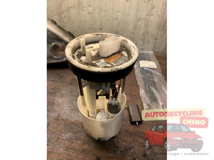Gebrauchte Benzinpumpe Volkswagen Fox (5Z) 1.4 16V Preis € 35,00 Margenregelung angeboten von Autorecycling Chino B.V.