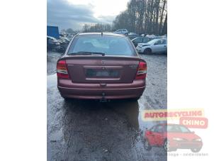 Begagnade Bakre stötfångare Opel Astra G (F08/48) 1.6 16V Pris € 75,00 Marginaltabell erbjuds av Autorecycling Chino B.V.