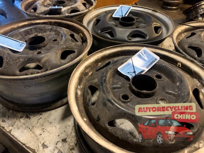 Set of wheels - Steel OEM - auto recycling bart | ProxyParts.com