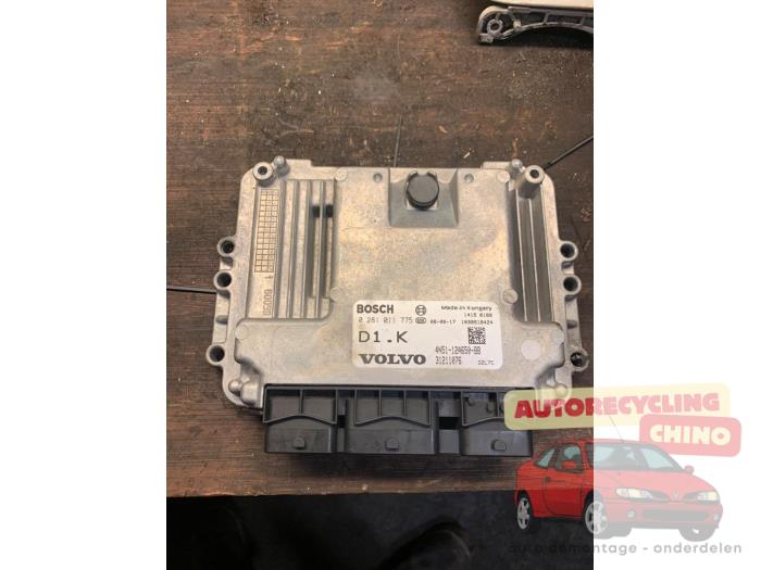 Usagé Ordinateur gestion moteur Volvo C30 (EK/MK) 1.6 D 16V Prix € 75,00 Règlement à la marge proposé par Autorecycling Chino B.V.