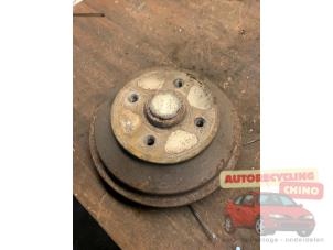 Begagnade Bakre bromstrumma Opel Agila (B) 1.2 16V Pris € 35,00 Marginaltabell erbjuds av Autorecycling Chino B.V.
