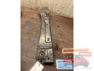 Begagnade Underram Opel Agila (B) 1.2 16V Pris € 20,00 Marginaltabell erbjuds av Autorecycling Chino B.V.