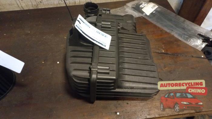 Gebrauchte Luftfilter Peugeot 208 I (CA/CC/CK/CL) 1.2 Vti 12V PureTech 82 Preis € 35,00 Margenregelung angeboten von Autorecycling Chino B.V.