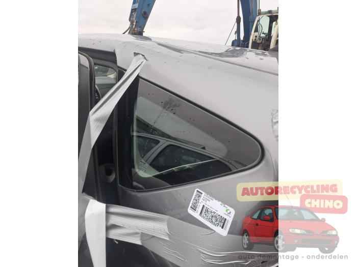 Usados Ventanilla triangular izquierda detrás Nissan Note (E12) 1.2 68 Precio € 75,00 Norma de margen ofrecido por Autorecycling Chino B.V.