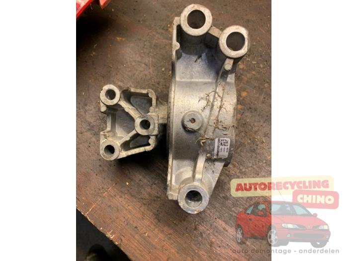 Used Engine mount Fiat Fiorino (225) 1.3 JTD 16V Multijet Price € 25,00 Margin scheme offered by Autorecycling Chino B.V.