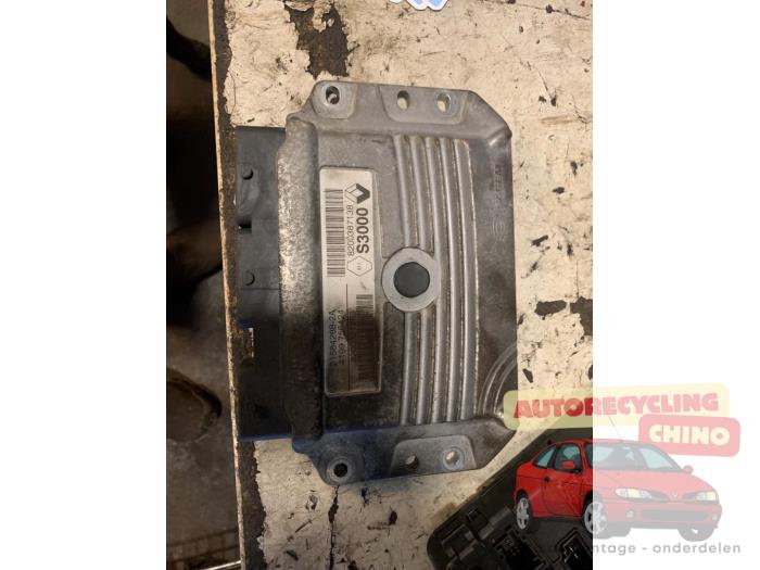 Used Engine management computer Renault Megane II CC (EM) 1.6 16V Price € 50,00 Margin scheme offered by Autorecycling Chino B.V.