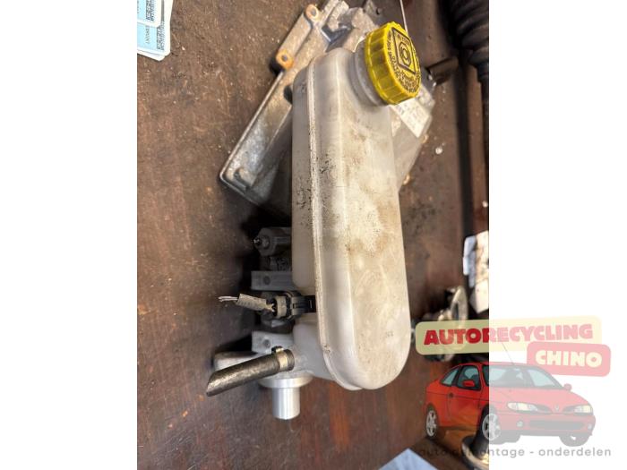 Usagé Cylindre de frein principal Peugeot Boxer (U9) 2.2 HDi 100 Euro 4 Prix € 45,00 Règlement à la marge proposé par Autorecycling Chino B.V.