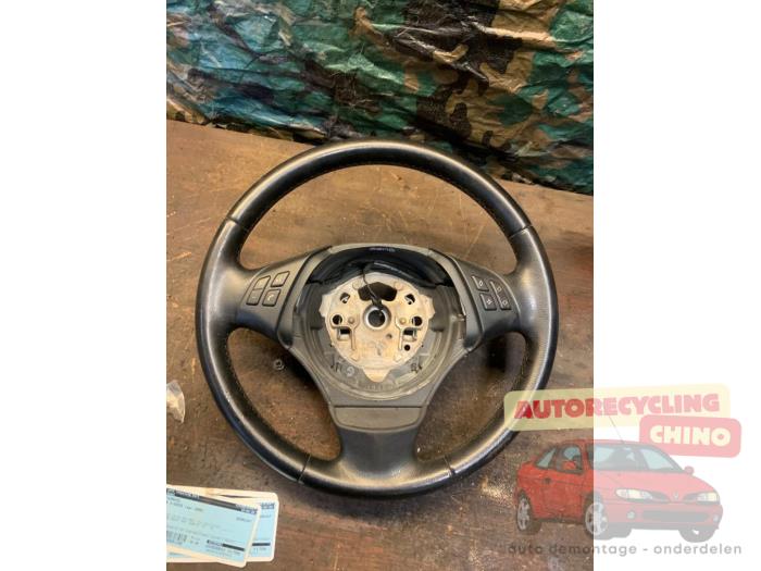 Gebrauchte Lenkrad BMW 3 serie (E90) 318i 16V Preis € 50,00 Margenregelung angeboten von Autorecycling Chino B.V.