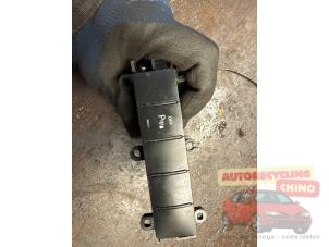 Begagnade PDC-brytare Mercedes B (W245) 1.5 B-150 16V Pris € 25,00 Marginaltabell erbjuds av Autorecycling Chino B.V.