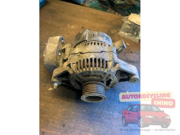 Gebrauchte Dynamo Opel Astra F (53/54/58/59) 1.6i Preis € 35,00 Margenregelung angeboten von Autorecycling Chino B.V.