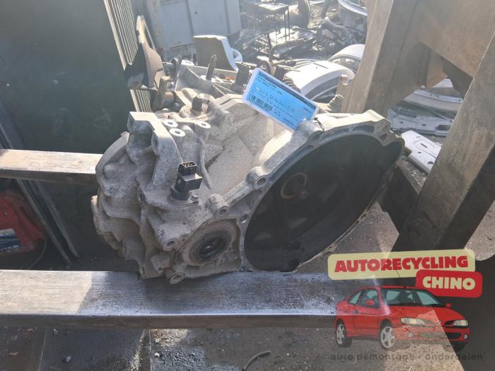 Gebrauchte Getriebe Kia Carens III (FG) 2.0i CVVT 16V Preis € 300,00 Margenregelung angeboten von Autorecycling Chino B.V.