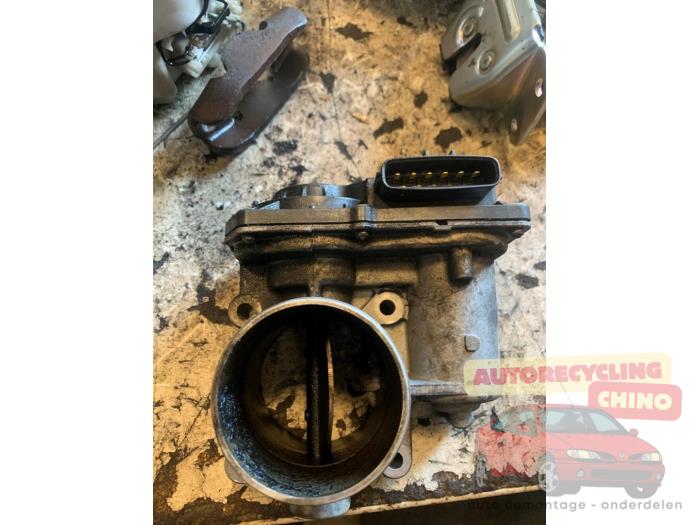 Gebrauchte Drosselklappengehäuse Mitsubishi ASX 1.8 DI-D HP MIVEC 16V Preis € 100,00 Margenregelung angeboten von Autorecycling Chino B.V.