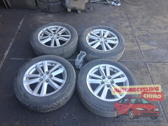 Factory Asx Rims Sport rims set + tires - Alloy OEM - auto recycling bart