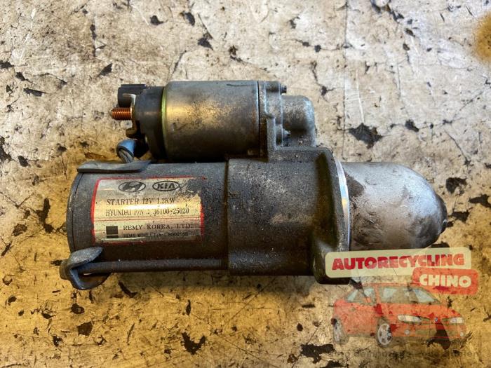 Gebrauchte Anlasser Kia Carens III (FG) 2.0i CVVT 16V Preis € 40,00 Margenregelung angeboten von Autorecycling Chino B.V.