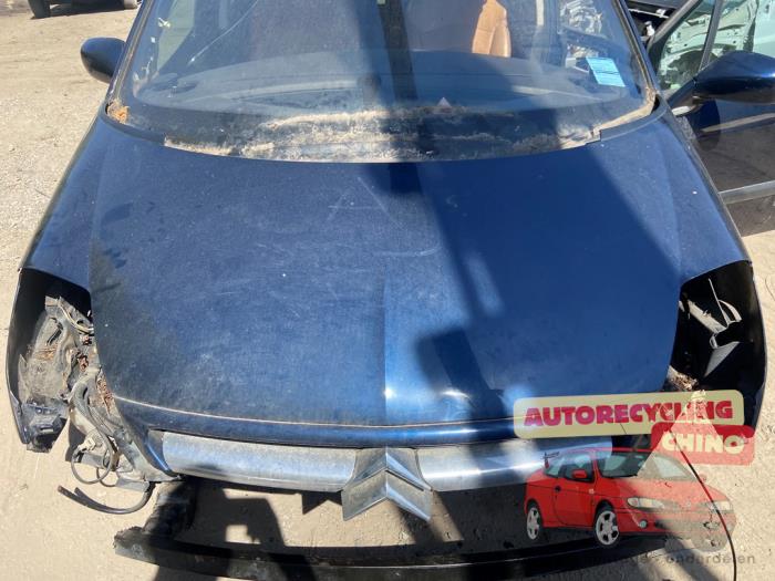 Używane Maska Citroen C8 (EA/EB) 3.0 V6 24V Cena € 100,00 Procedura marży oferowane przez Autorecycling Chino B.V.