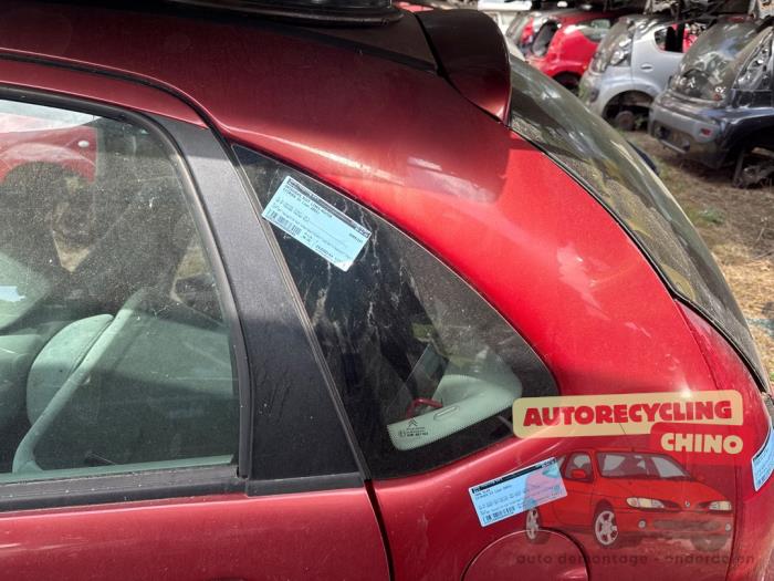 Usados Ventanilla triangular izquierda detrás Citroen C3 (FC/FL/FT) 1.4 Precio € 50,00 Norma de margen ofrecido por Autorecycling Chino B.V.