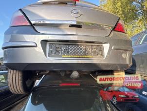 Begagnade Bakre stötfångare Opel Astra H (L48) 1.6 16V Twinport Pris € 60,00 Marginaltabell erbjuds av Autorecycling Chino B.V.