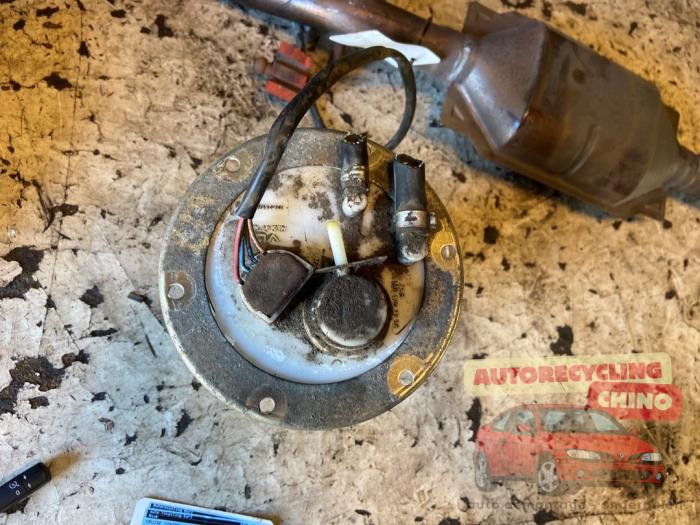 Gebrauchte Benzinpumpe Mercedes A (W168) 1.4 A-140 Preis € 40,00 Margenregelung angeboten von Autorecycling Chino B.V.