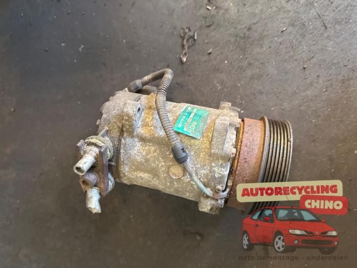 Usagé Pompe clim Peugeot 406 Coupé (8C) 3.0 V6 24V Prix € 75,00 Règlement à la marge proposé par Autorecycling Chino B.V.