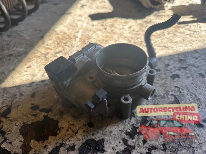 Gebrauchte Drosselklappengehäuse Peugeot 406 Coupé (8C) 3.0 V6 24V Preis € 50,00 Margenregelung angeboten von Autorecycling Chino B.V.