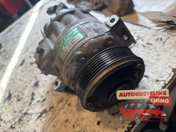 Usagé Pompe clim Volkswagen Caddy Combi III (2KB,2KJ) 2.0 SDI Prix € 50,00 Règlement à la marge proposé par Autorecycling Chino B.V.