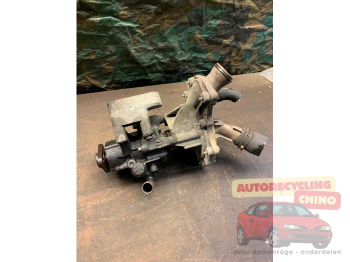 Usagé Pompe de direction Ford Transit 2.2 TDCi 16V Prix € 50,00 Règlement à la marge proposé par Autorecycling Chino B.V.