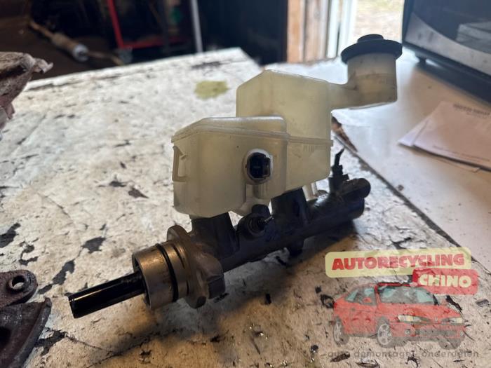 Gebrauchte Hauptbremszylinder Toyota Corolla Verso (E12) 1.8 16V VVT-i Preis € 35,00 Margenregelung angeboten von Autorecycling Chino B.V.