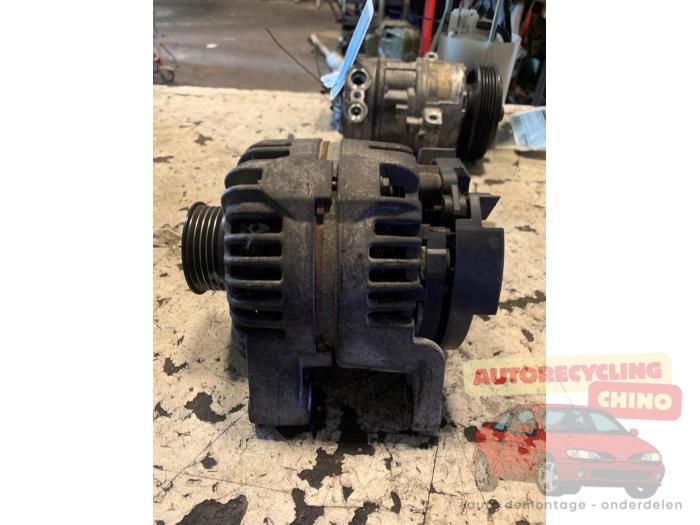 Usagé Dynamo Opel Corsa D 1.0 Prix € 30,00 Règlement à la marge proposé par Autorecycling Chino B.V.