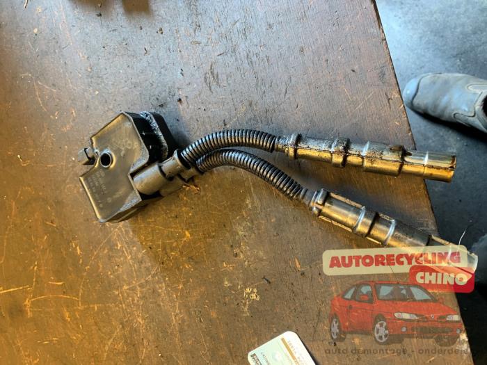 Usagé Bobine Mercedes E (W210) 3.2 E-320 V6 18V Prix € 15,00 Règlement à la marge proposé par Autorecycling Chino B.V.