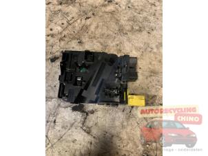 Used Steering angle sensor Volkswagen Caddy III (2KA,2KH,2CA,2CH) 1.9 TDI Price € 50,00 Margin scheme offered by Autorecycling Chino B.V.