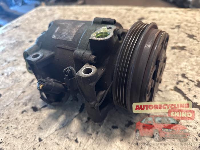 Usagé Pompe clim Subaru Forester (SF) 2.0 16V Prix € 75,00 Règlement à la marge proposé par Autorecycling Chino B.V.