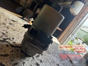 Begagnade Servostyrningspump Volkswagen Polo V (6R) 1.2 TDI 12V BlueMotion Pris € 100,00 Marginaltabell erbjuds av Autorecycling Chino B.V.