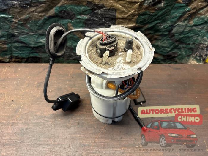 Usagé Module pompe carburant Volkswagen Jetta IV (162/16A) 1.4 TSI Hybrid 16V Prix € 25,00 Règlement à la marge proposé par Autorecycling Chino B.V.
