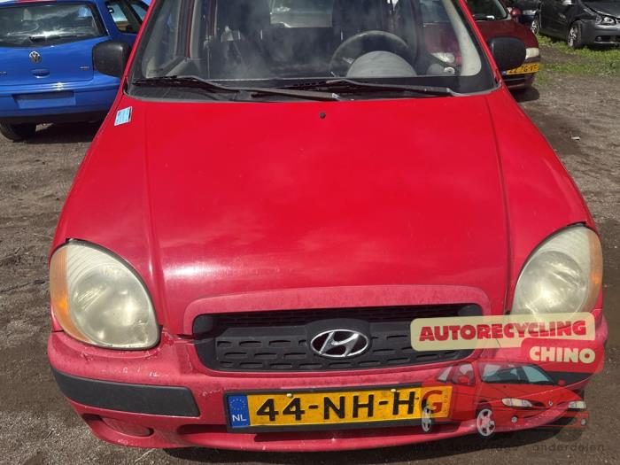 Używane Maska Hyundai Atos 1.0 12V Cena € 75,00 Procedura marży oferowane przez Autorecycling Chino B.V.