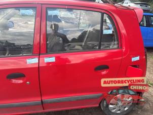 Begagnade Bakdörr, 4-dörrars, vänster Hyundai Atos 1.0 12V Pris € 75,00 Marginaltabell erbjuds av Autorecycling Chino B.V.