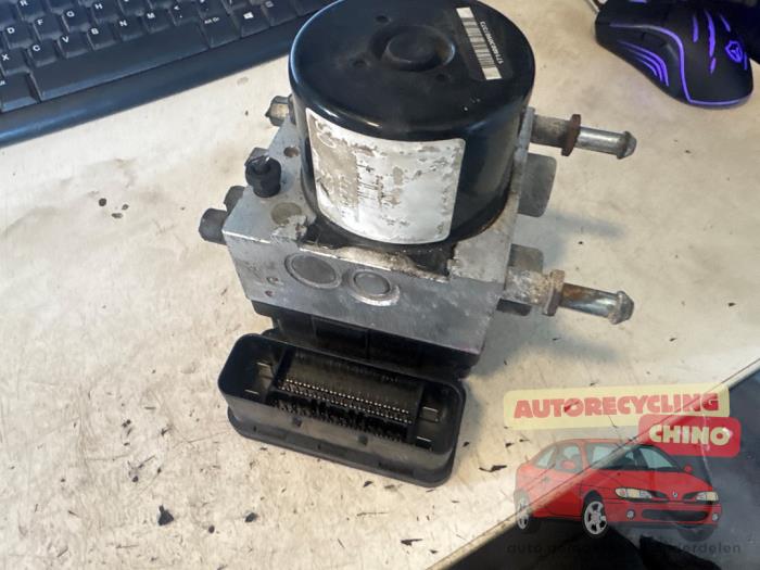 Gebrauchte ABS Pumpe Chevrolet Captiva (C100) 3.2 V6 24V 4x4 Preis € 175,00 Margenregelung angeboten von Autorecycling Chino B.V.