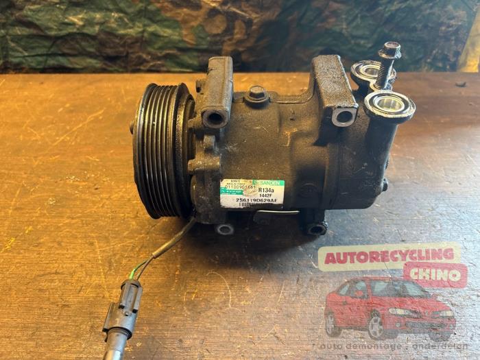 Gebrauchte Klimapumpe Ford Fiesta 5 (JD/JH) 1.4 TDCi Preis € 45,00 Margenregelung angeboten von Autorecycling Chino B.V.