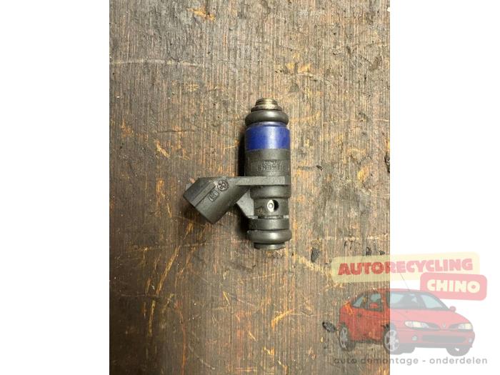 Fuel injector