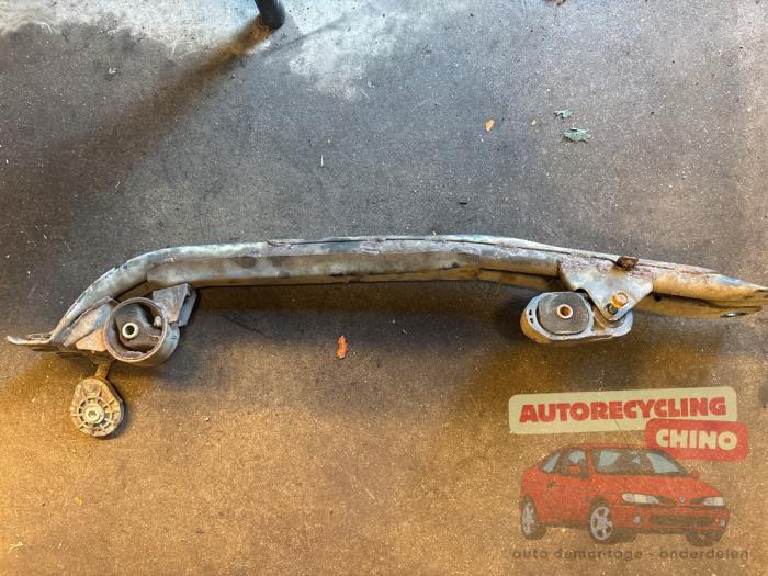 Used Subframe Nissan 100 NX (B13) 1.6 16V Price € 35,00 Margin scheme offered by Autorecycling Chino B.V.