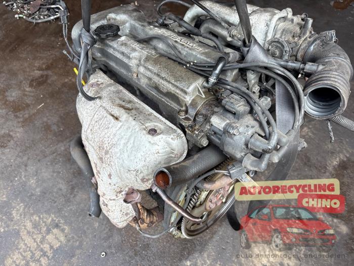 Motor van een Mazda 323 P (BA15) 1.5i 16V 1998
