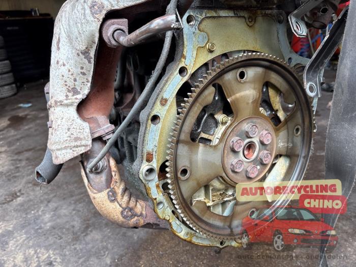 Motor van een Mazda 323 P (BA15) 1.5i 16V 1998