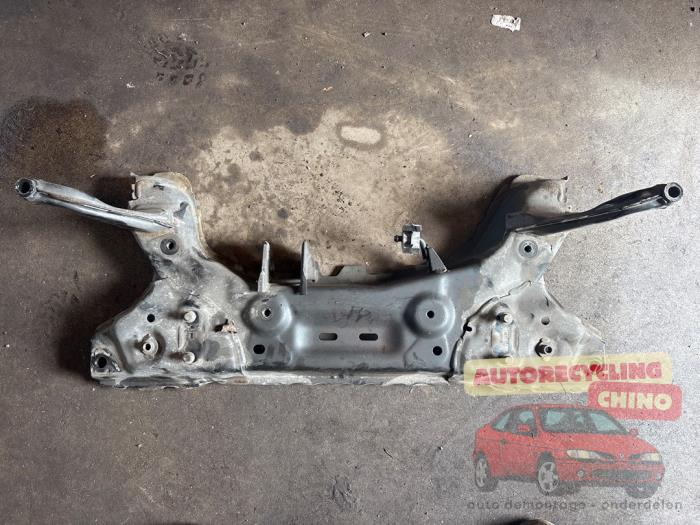 Usados Subchasis Ford Transit Courier 1.5 TDCi 75 Precio € 195,00 Norma de margen ofrecido por Autorecycling Chino B.V.