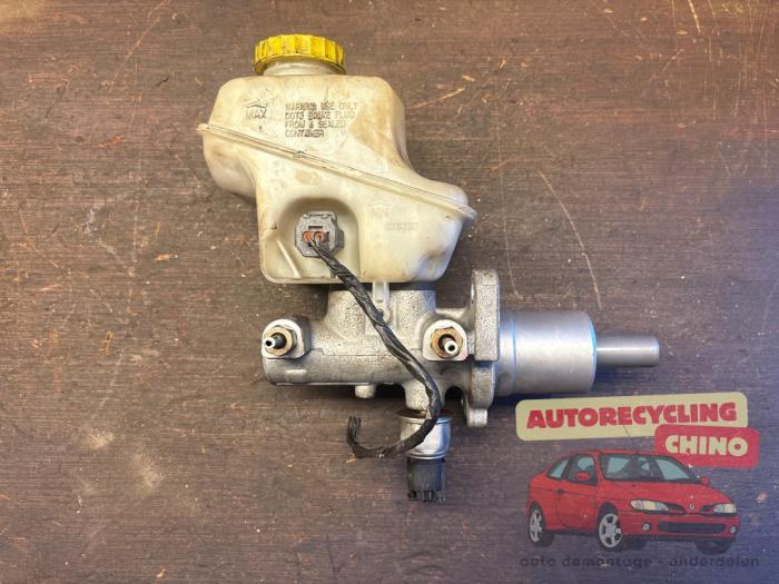 Used Master cylinder Chrysler 300 C 3.5 V6 24V Price € 44,99 Margin scheme offered by Autorecycling Chino B.V.