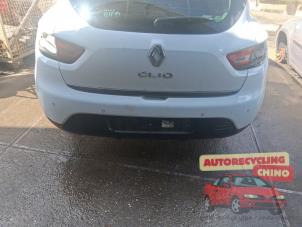 Begagnade Bakre stötfångare Renault Clio IV (5R) 1.5 dCi 90 FAP Pris € 150,00 Marginaltabell erbjuds av Autorecycling Chino B.V.