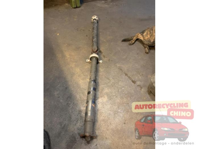 Usagé Arbre intermédiaire BMW 5 serie Touring (E61) 525d 24V Prix € 175,00 Règlement à la marge proposé par Autorecycling Chino B.V.