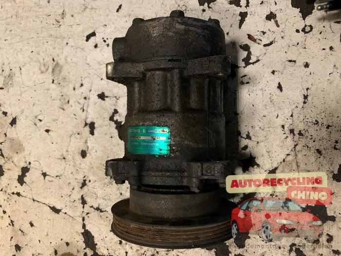 Gebrauchte Klimapumpe Renault 19 Phase II/III (B/C53) 1.4 Preis € 35,00 Margenregelung angeboten von Autorecycling Chino B.V.